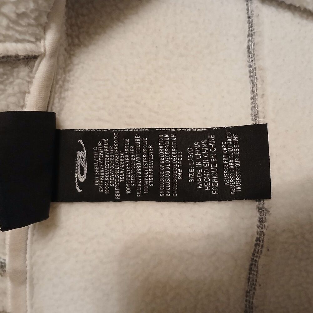 Women's Gray Button-Front Fleece Jacket in Large - Picture 6 of 6